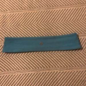 LULULEMON HEADBAND